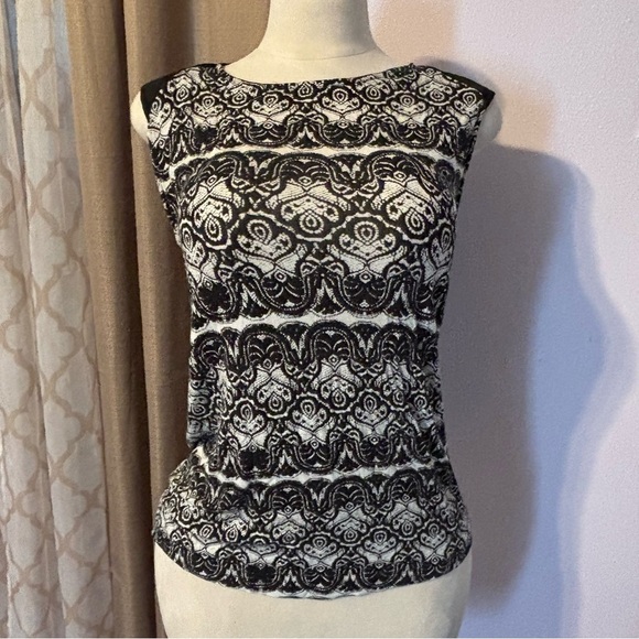 Liz Claiborne Black and White Patterned Blouse - Picture 1 of 3